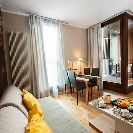 Prestige Wola Kolejowa Apartment Warschau