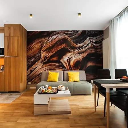 Prestige Wola Kolejowa Apartment *