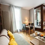 Prestige Wola Kolejowa Appartement Warschau